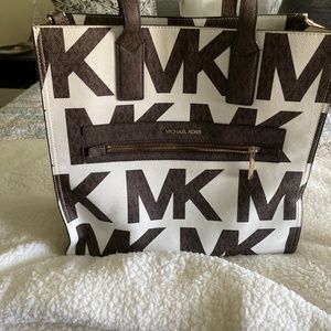 Michael Kors purse authentic